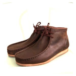 Clark’s wallabee step boot